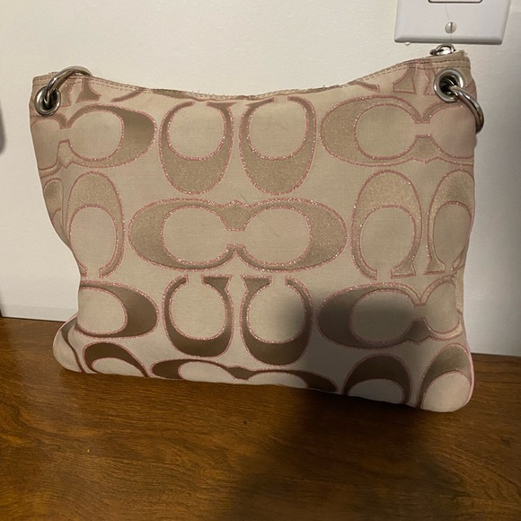 Coach purse over shoulder - Picture 3 of 12